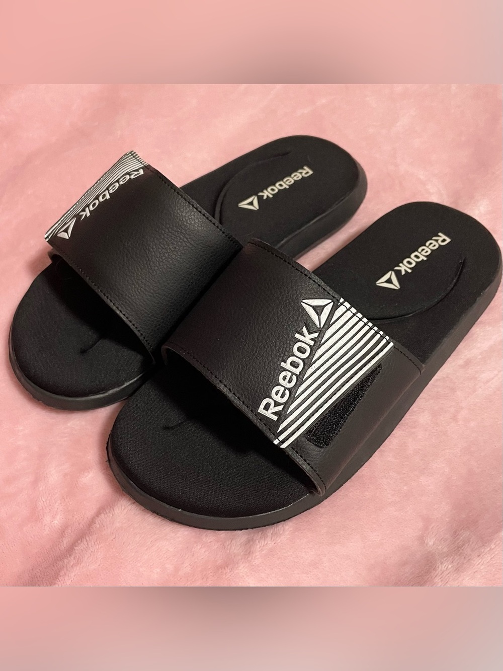 Women’s Reebok Black Adjustable Memory Foam Slides Shoes Size 7